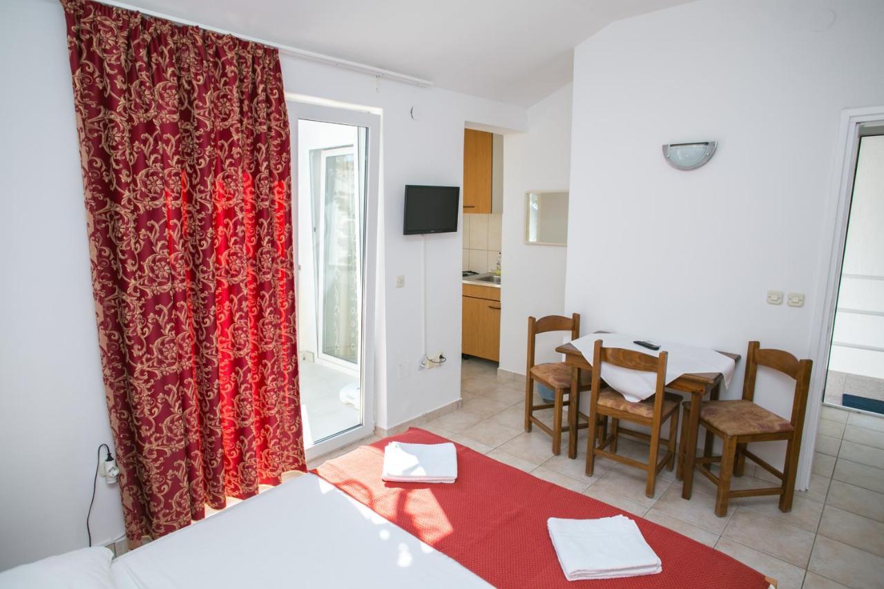 Apartments Ostrea - Mimoza Novalja Eksteriør bilde